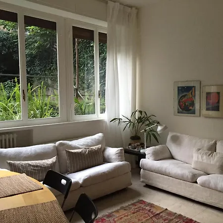 Apartmán Beautiful In The Center. Garden View :-)